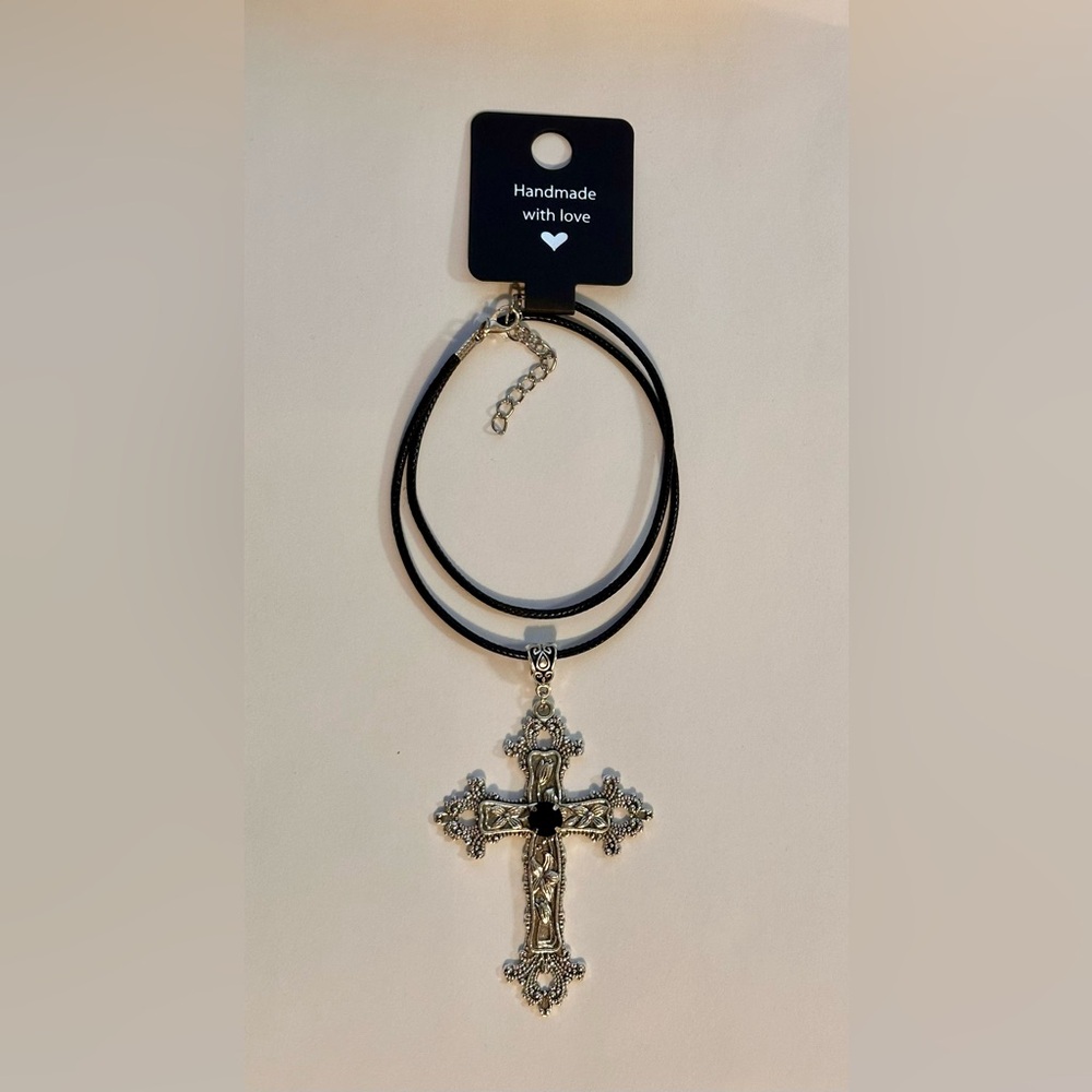 Gothic Black  Crystal Cross Charm Necklace Floral Design Big Punk Goth Retro New - Picture 8 of 9
